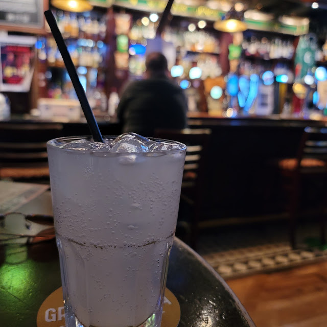 Scholars Lounge Irish Pub thumb 8